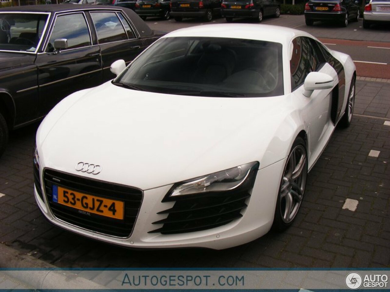 Audi R8