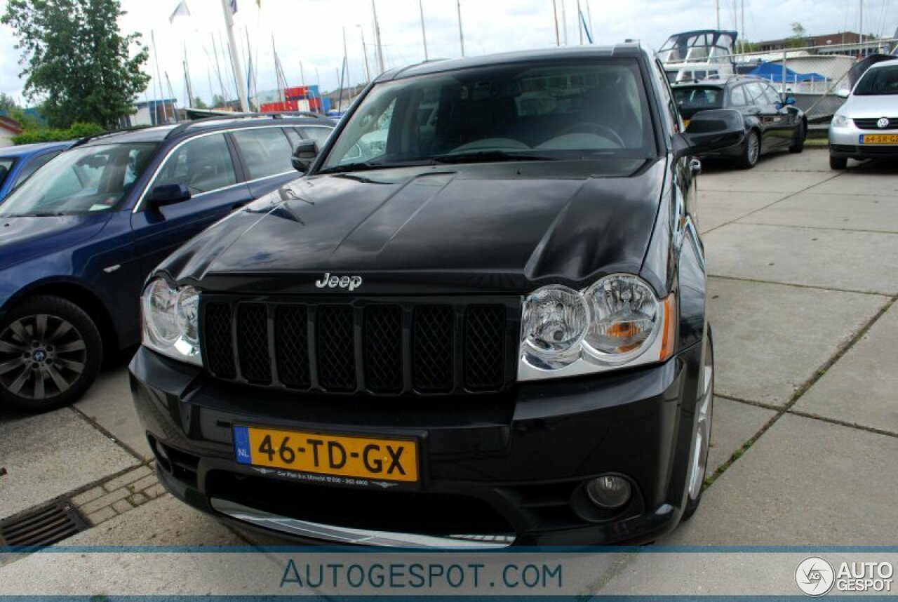 Jeep Grand Cherokee SRT-8 2005