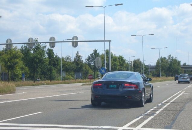 Aston Martin DB9