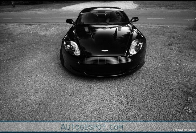 Aston Martin DB9