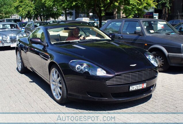 Aston Martin DB9