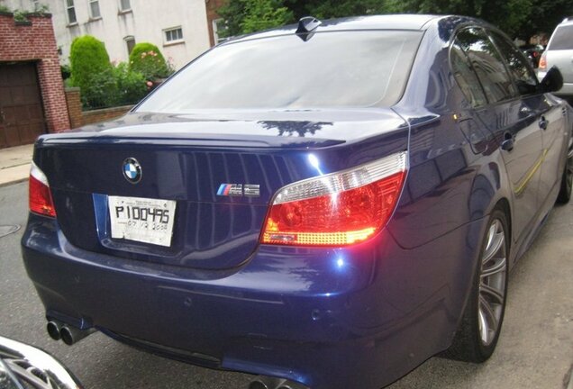 BMW M5 E60 2005