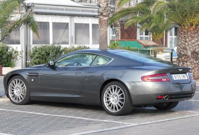 Aston Martin DB9