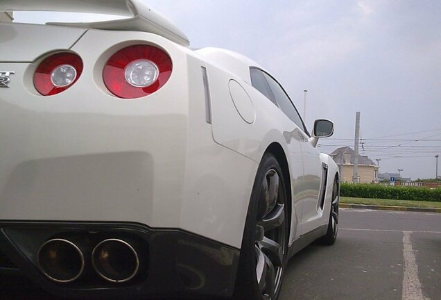 Nissan GT-R