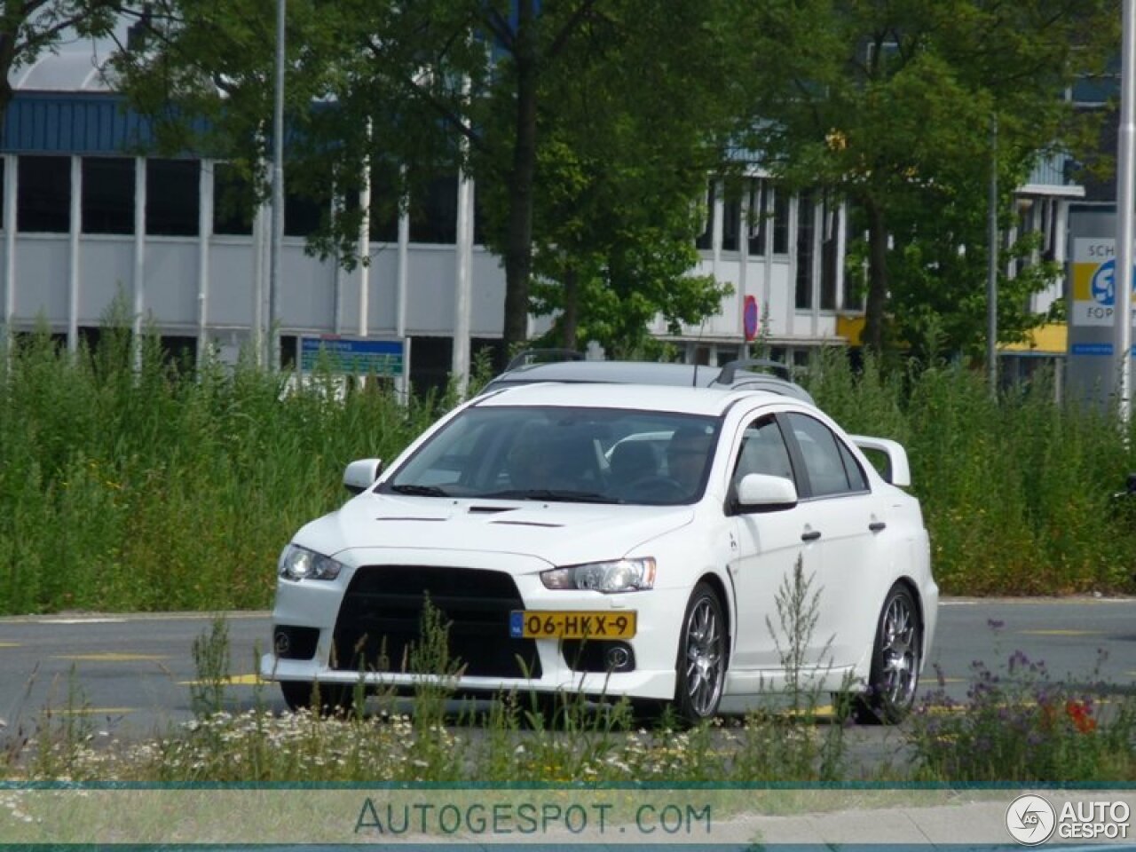 Mitsubishi Lancer Evolution X MR