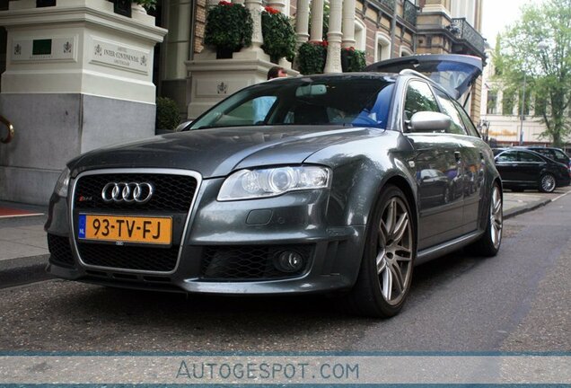 Audi RS4 Avant B7