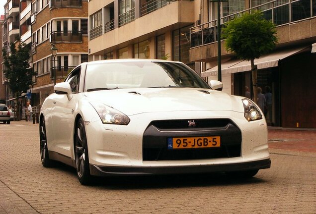 Nissan GT-R