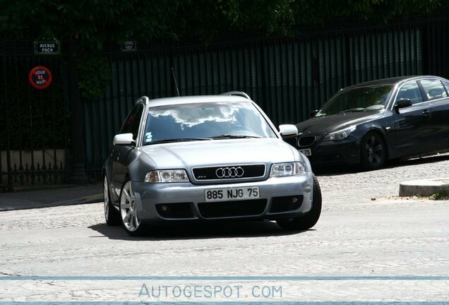 Audi RS4 Avant B5