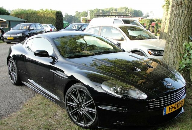 Aston Martin DBS