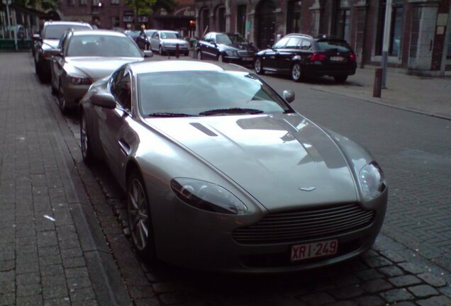 Aston Martin V8 Vantage