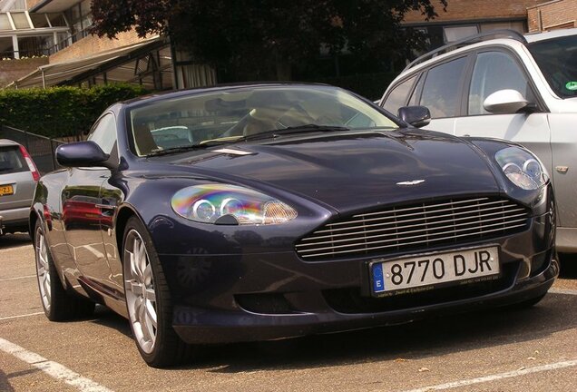 Aston Martin DB9