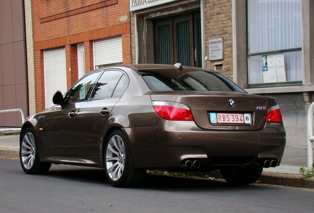 BMW M5 E60 2005