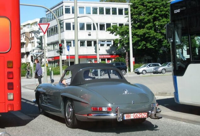 Mercedes-Benz 300SL Roadster