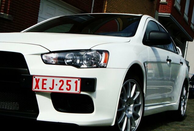 Mitsubishi Lancer Evolution X RS