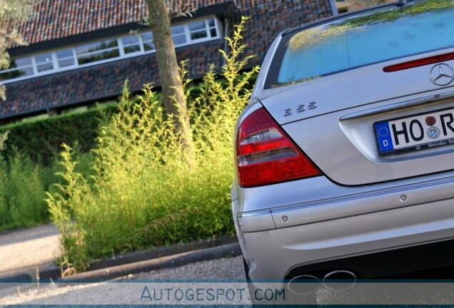 Mercedes-Benz E 55 AMG