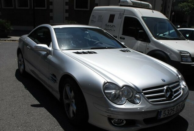 Mercedes-Benz SL 600 R230 2006