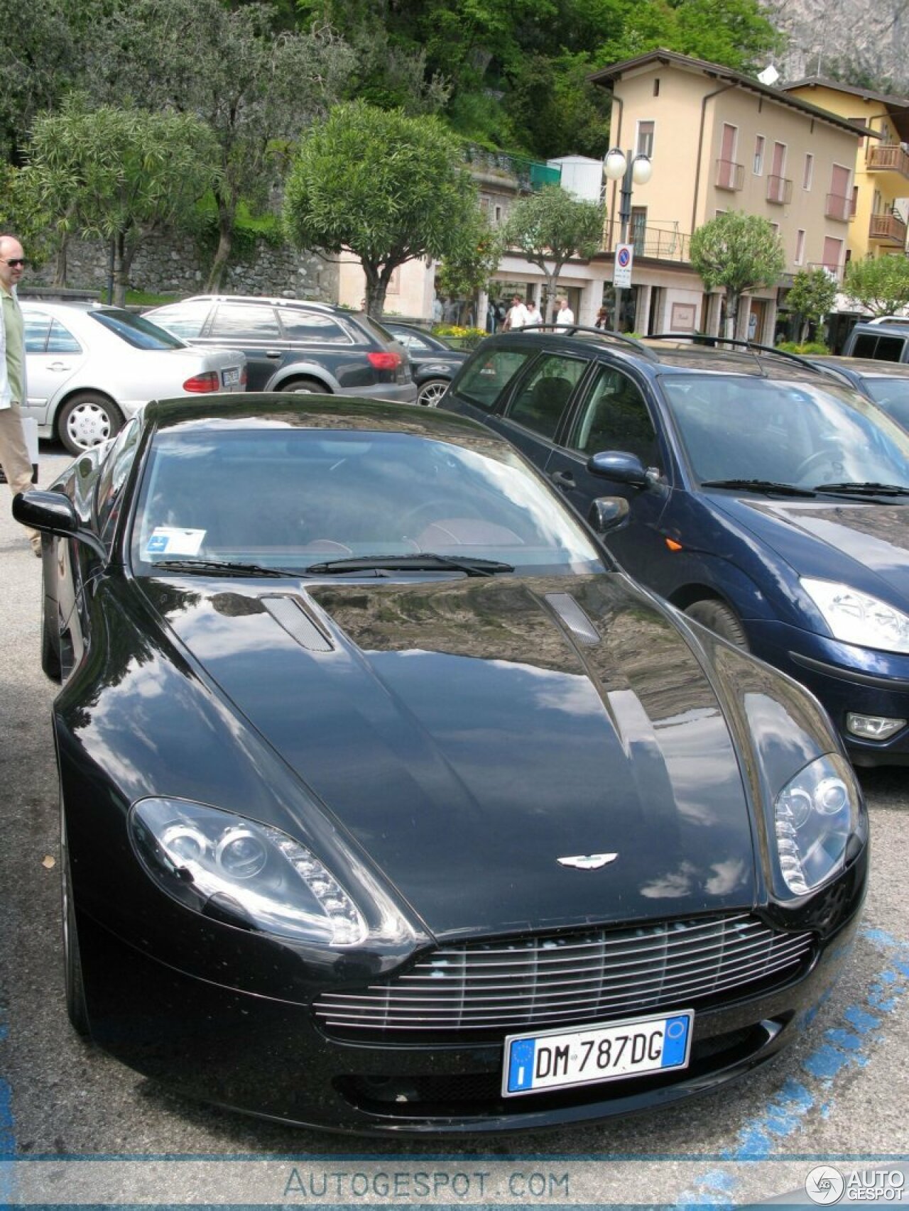 Aston Martin V8 Vantage