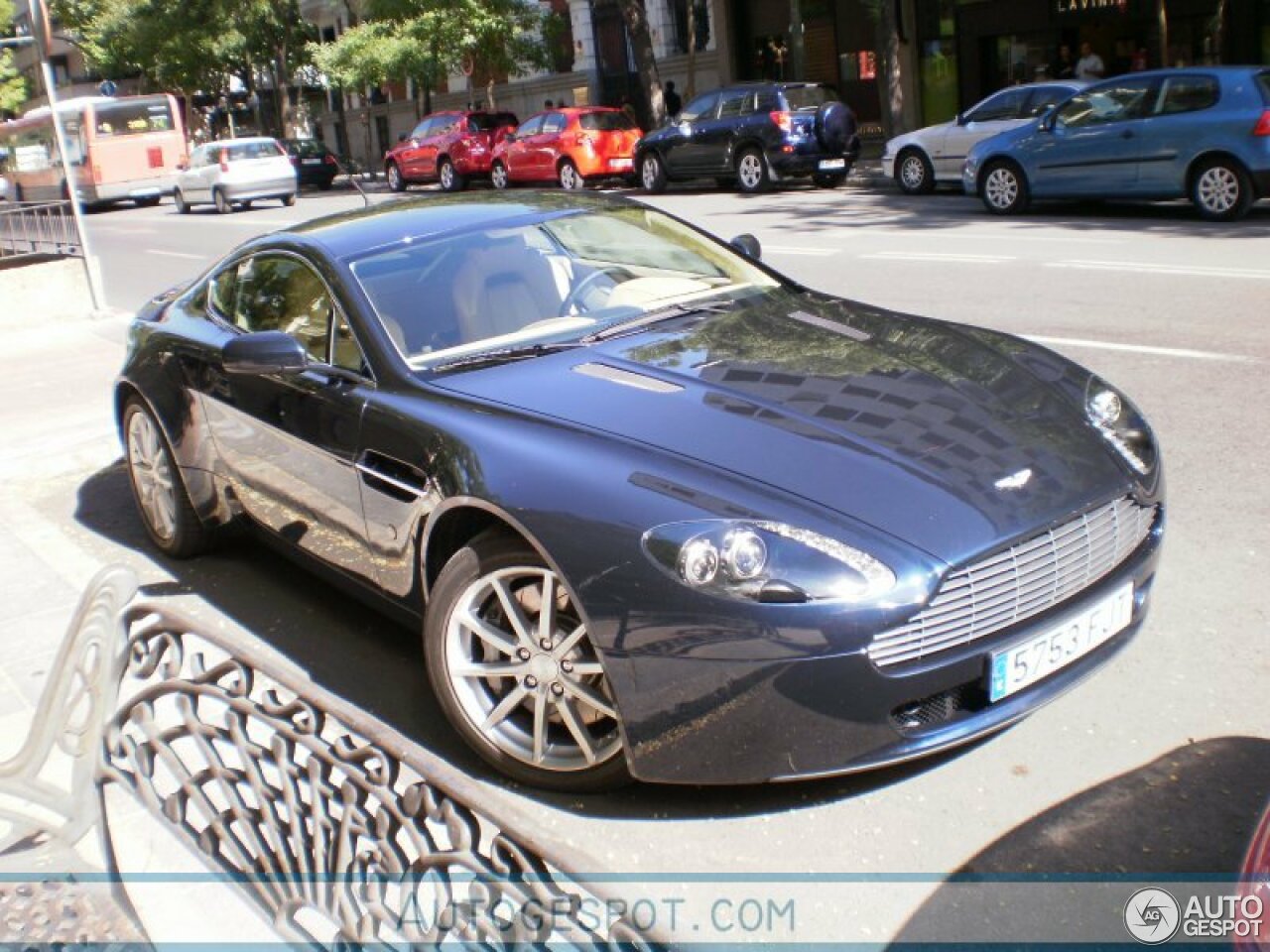 Aston Martin V8 Vantage