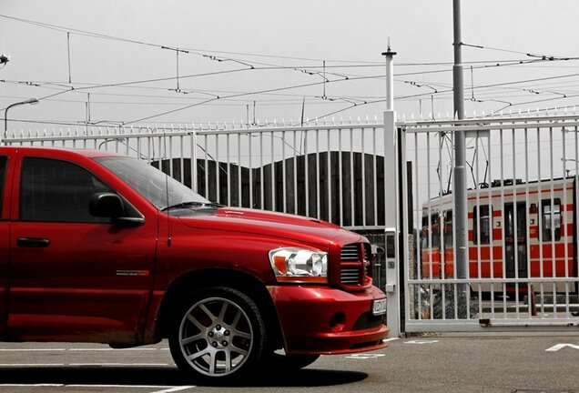 Dodge RAM SRT-10 Quad-Cab