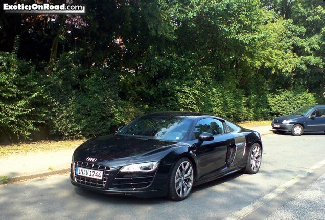 Audi R8 V10