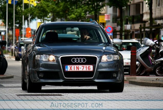 Audi RS4 Avant B7