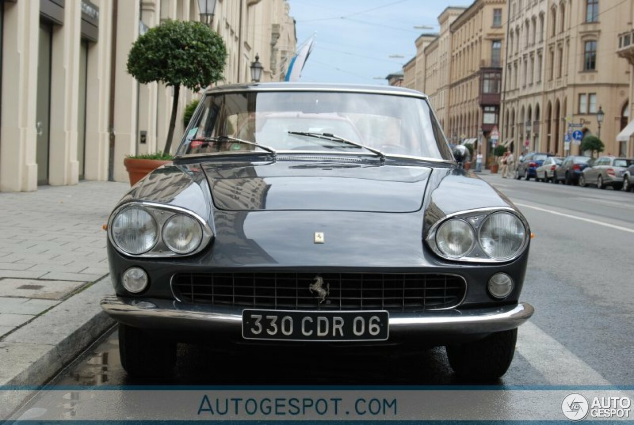 Ferrari 330 GT 2+2 Series I