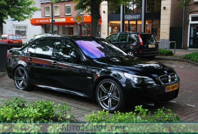 BMW M5 E60 2005