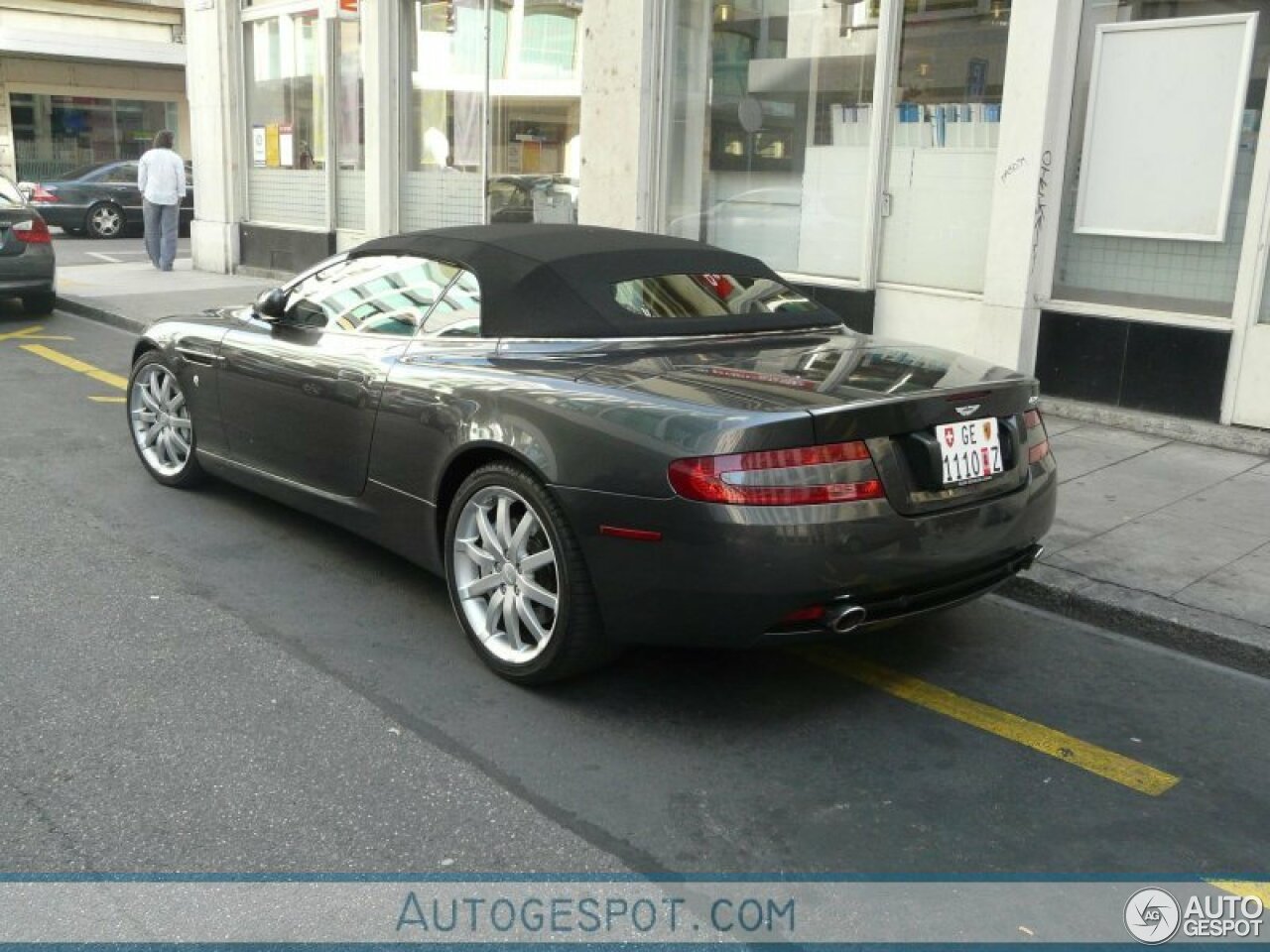 Aston Martin DB9 Volante