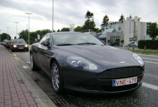 Aston Martin DB9