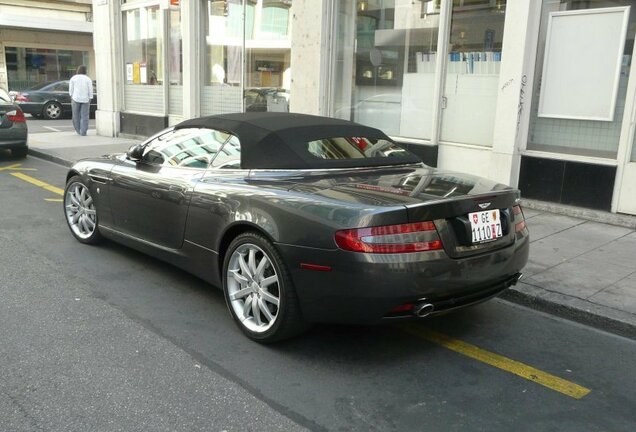 Aston Martin DB9 Volante