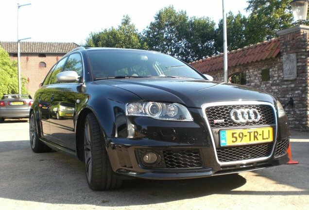 Audi RS4 Avant B7