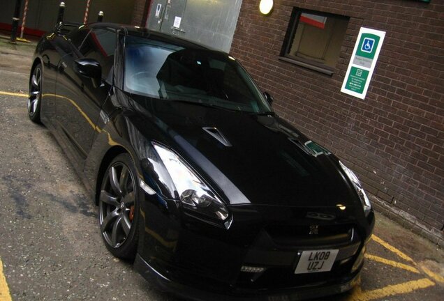 Nissan GT-R