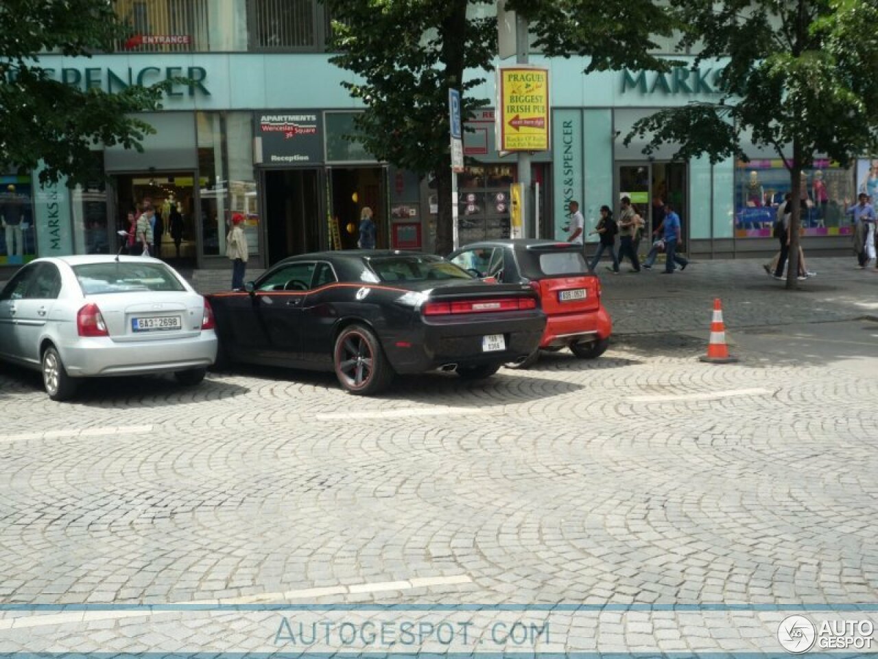 Dodge Challenger SRT-8