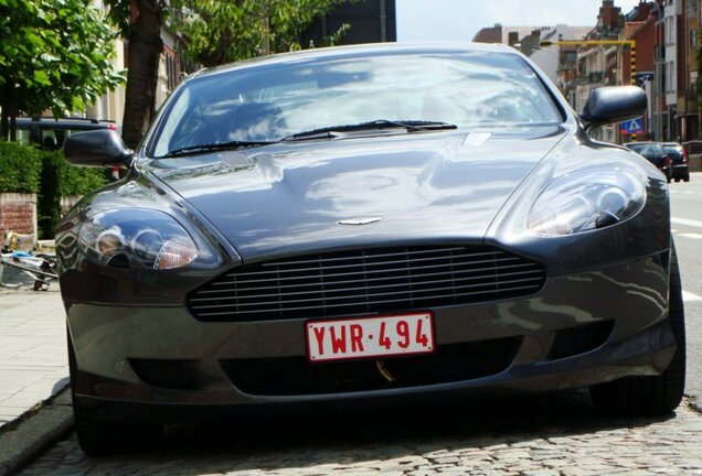 Aston Martin DB9