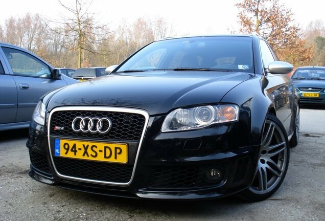 Audi RS4 Avant B7