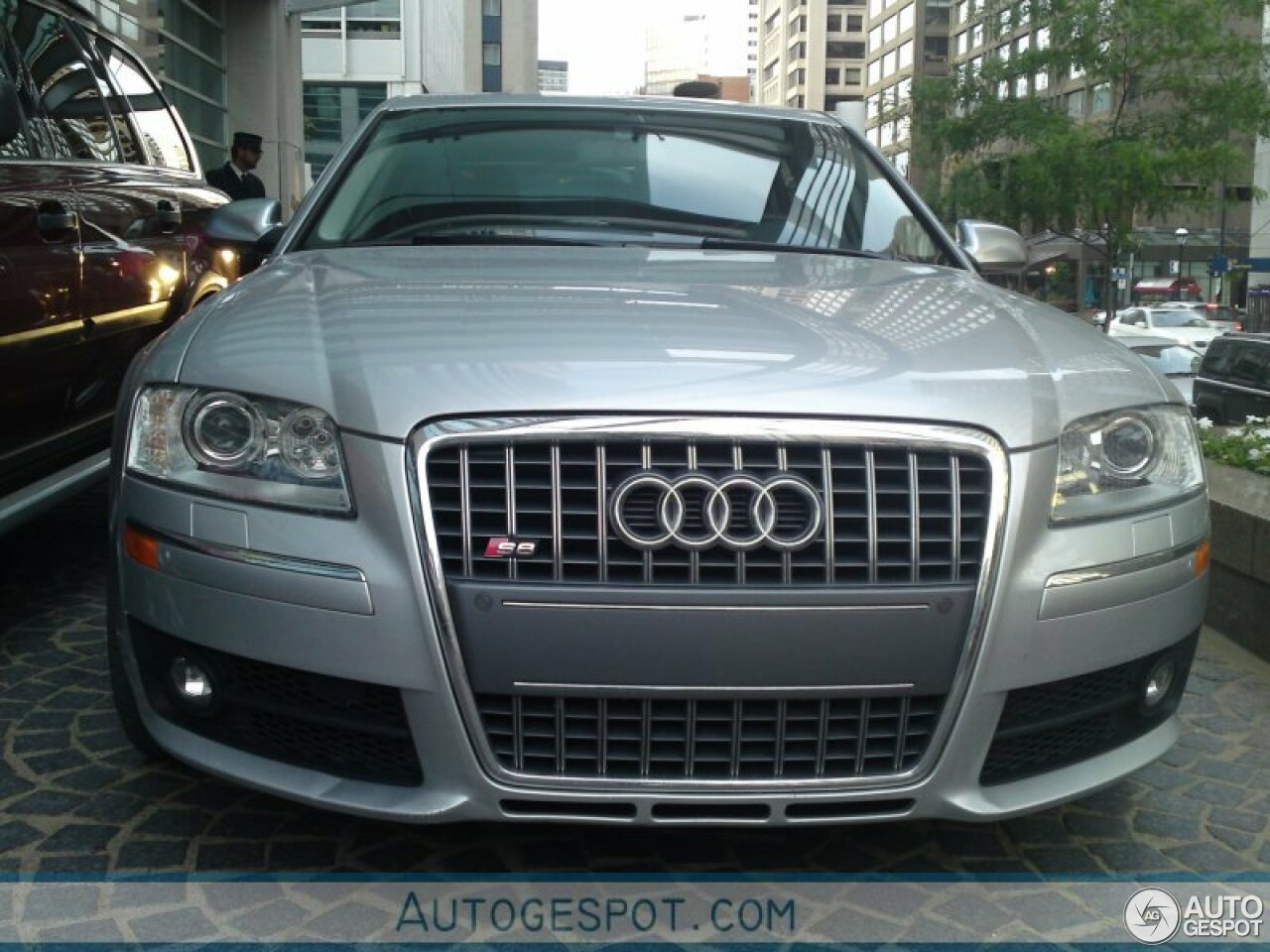 Audi S8 D3