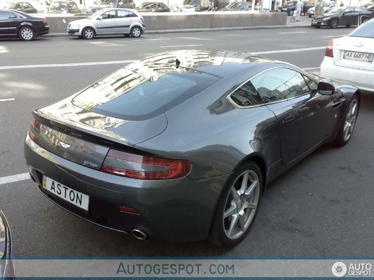 Aston Martin V8 Vantage