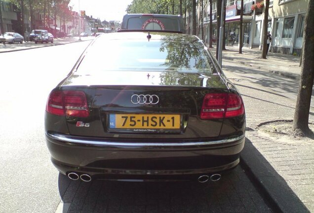 Audi S8 D3