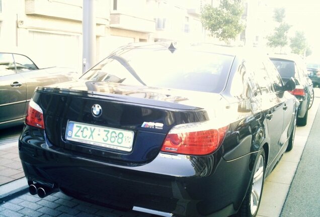 BMW M5 E60 2005