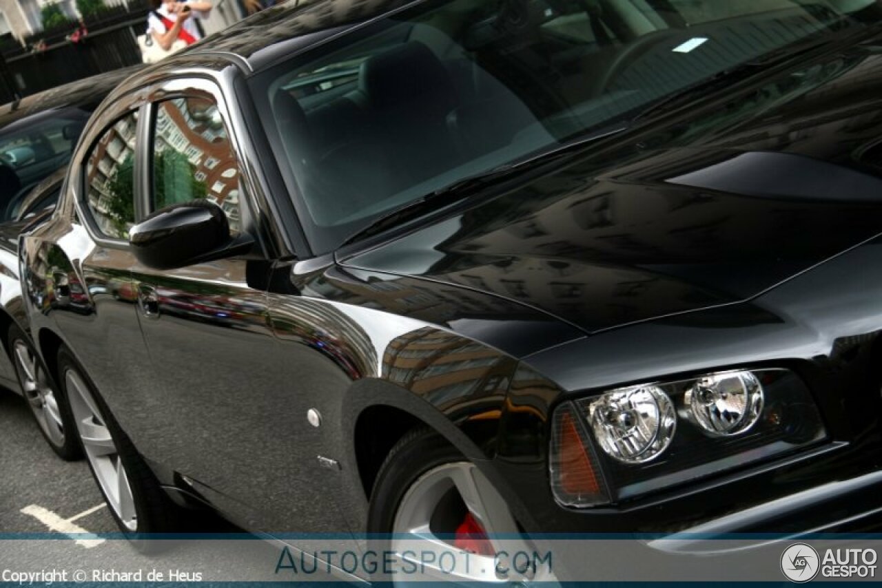 Dodge Charger SRT-8