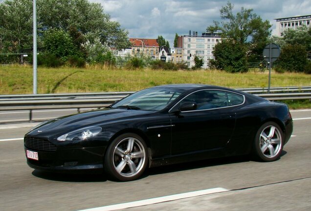 Aston Martin DB9