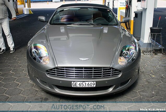 Aston Martin DB9 Volante