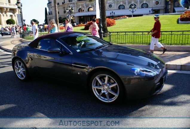 Aston Martin V8 Vantage Roadster