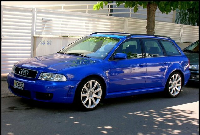 Audi RS4 Avant B5