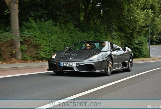 Ferrari Scuderia Spider 16M