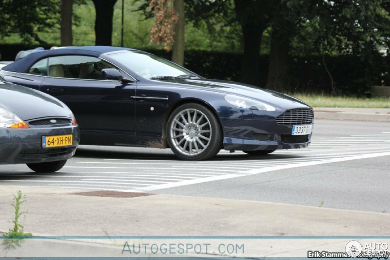 Aston Martin DB9 Volante