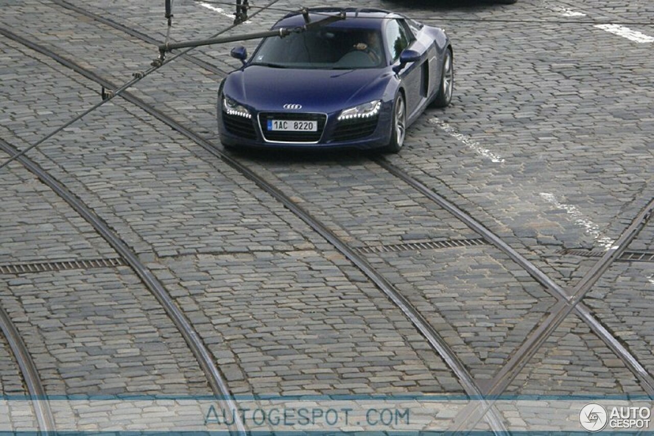 Audi R8