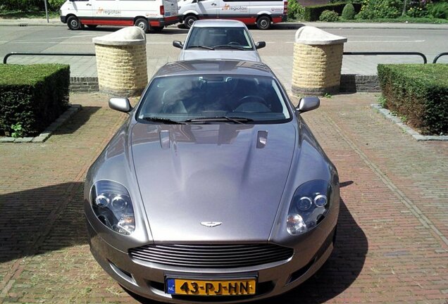 Aston Martin DB9