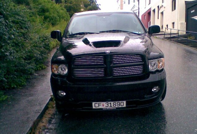 Dodge RAM SRT-10