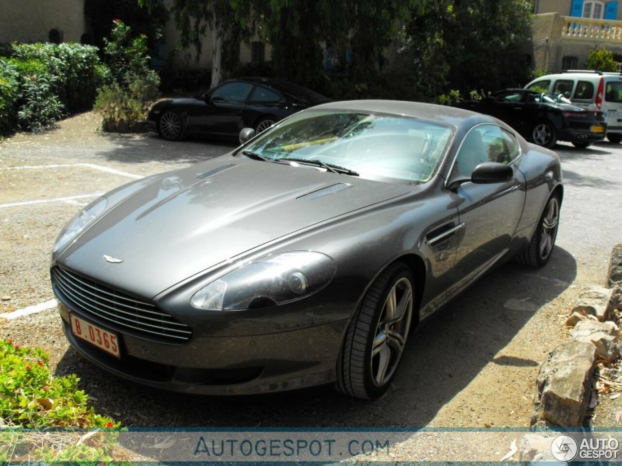 Aston Martin DB9